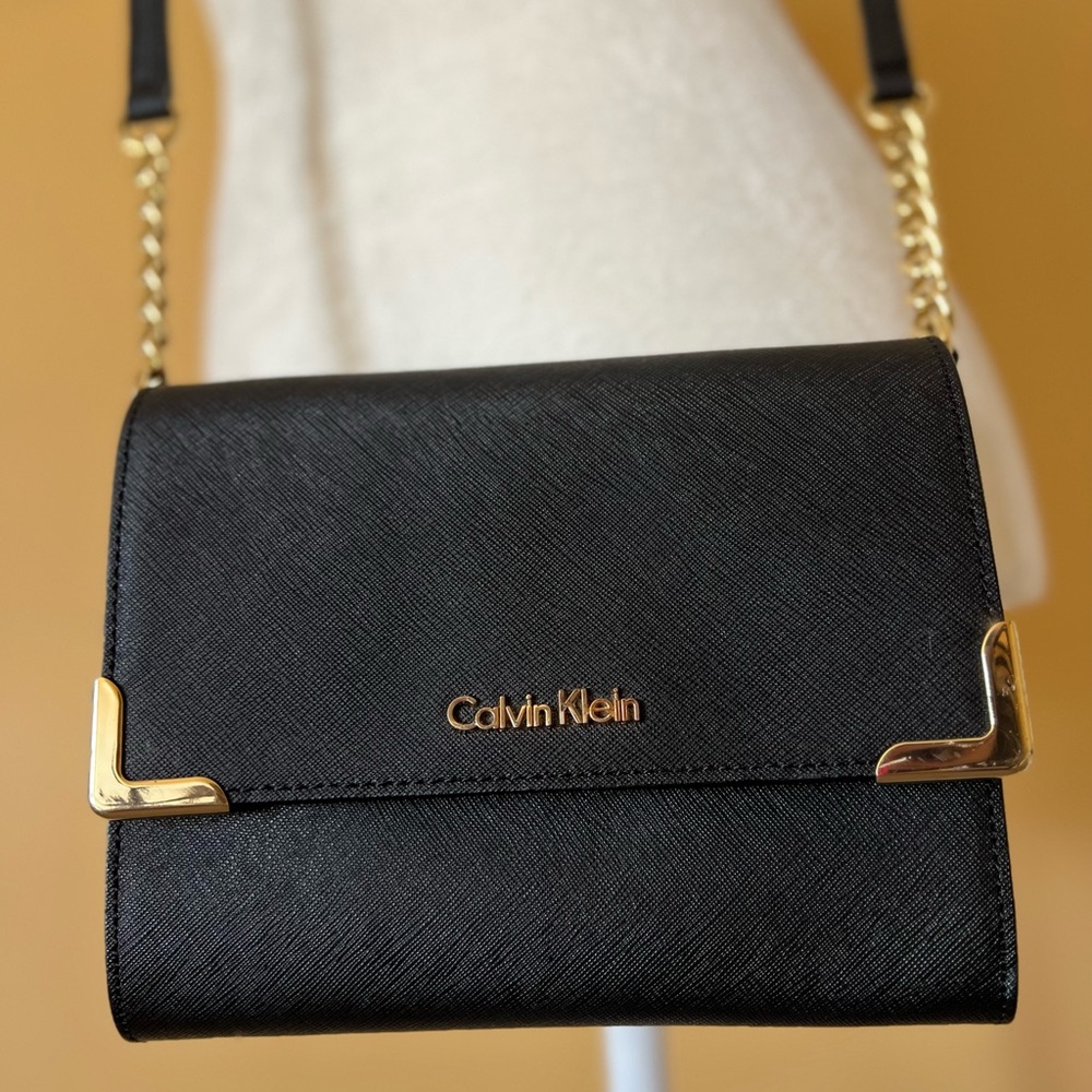 Calvin Klein crossbody